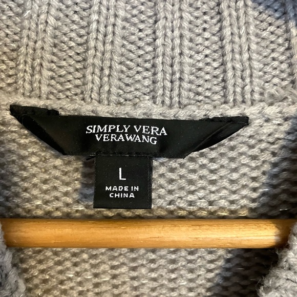 Vera Wang gray sweater - Picture 3 of 3